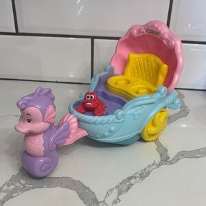 Little People Ariel’s Carriage 2012 *French Version*